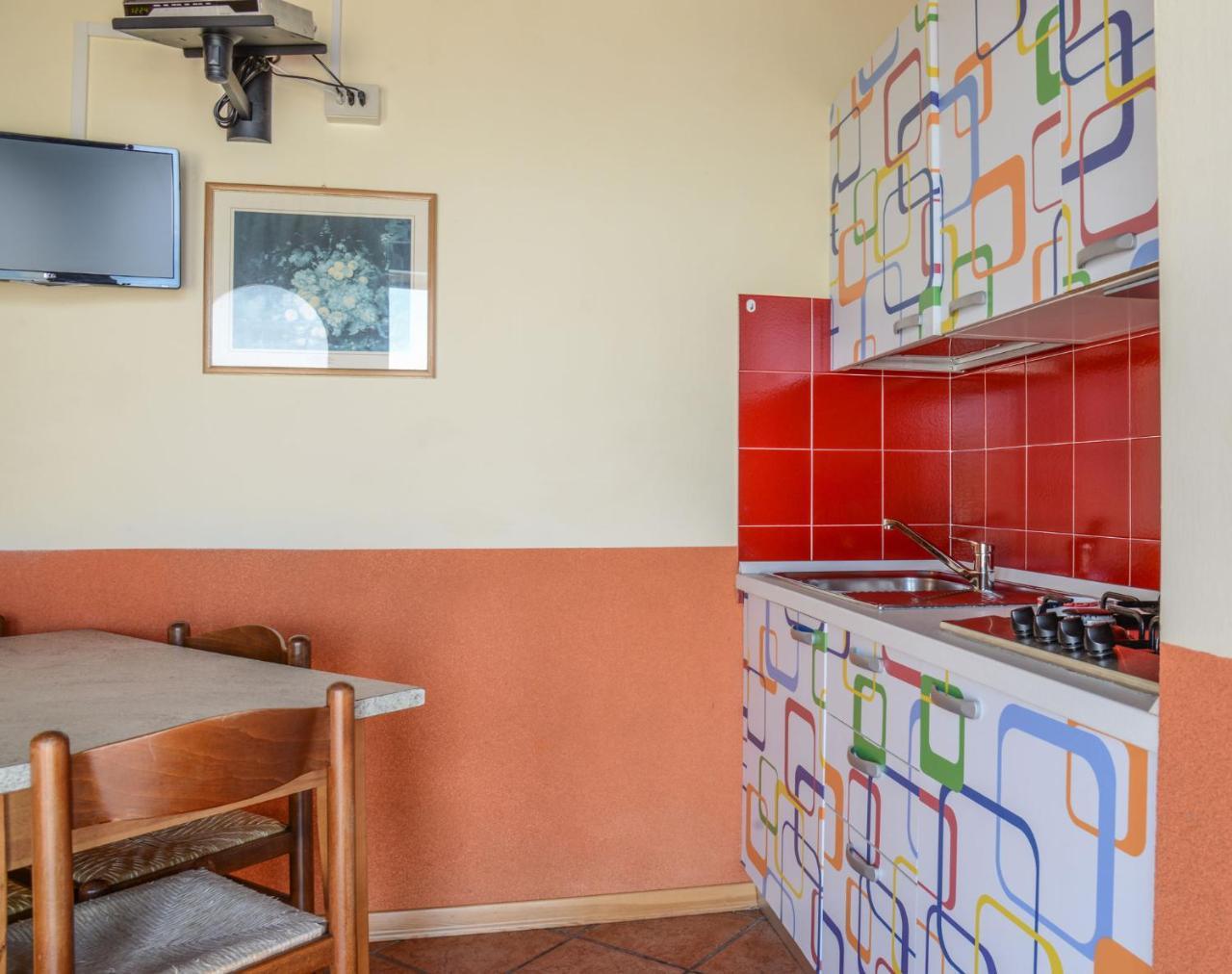 פאדנג'ה סול גארדה Villa Garuti Village מראה חיצוני תמונה