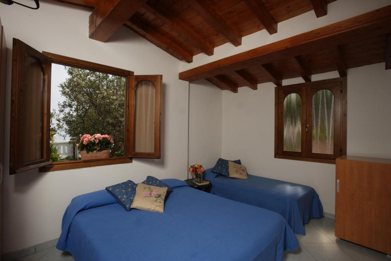 פאדנג'ה סול גארדה Villa Garuti Village חדר תמונה